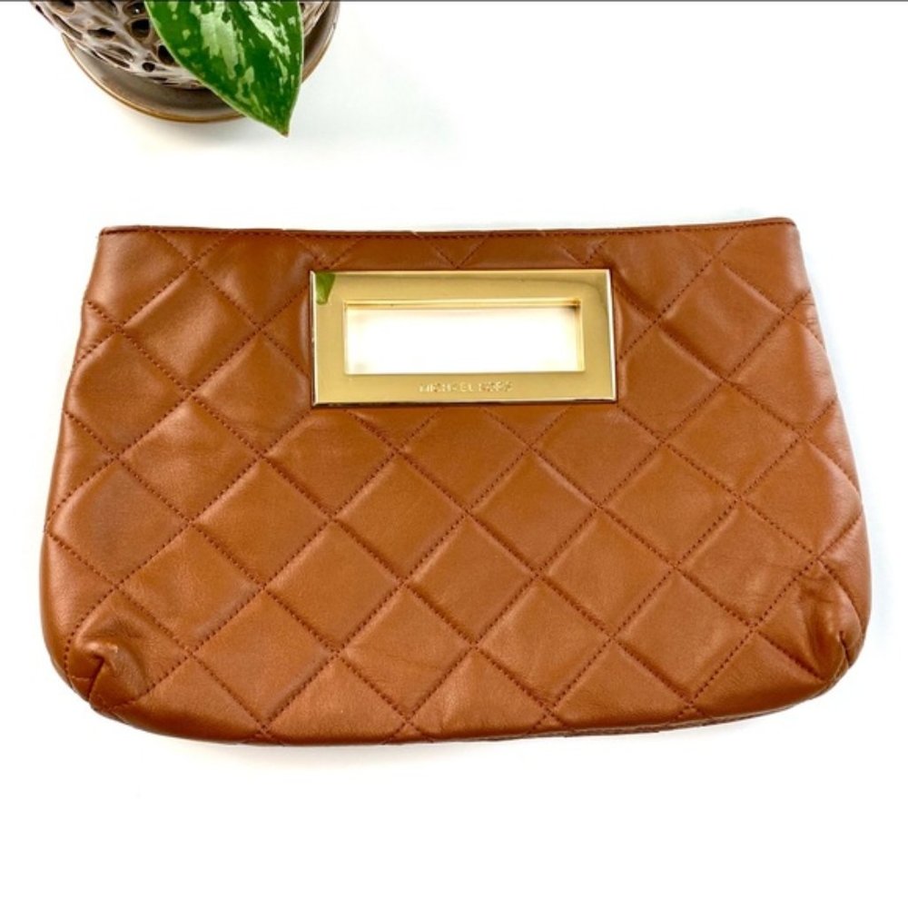 MICHAEL KORS Quilt soft leather clutch